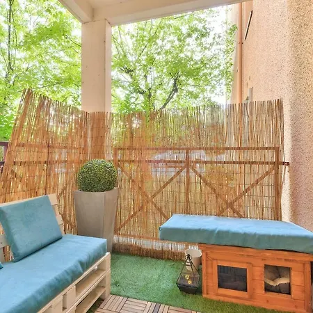Apartment Comfortable With Terrace *