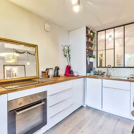 Comfortable With Terrace Apartment *